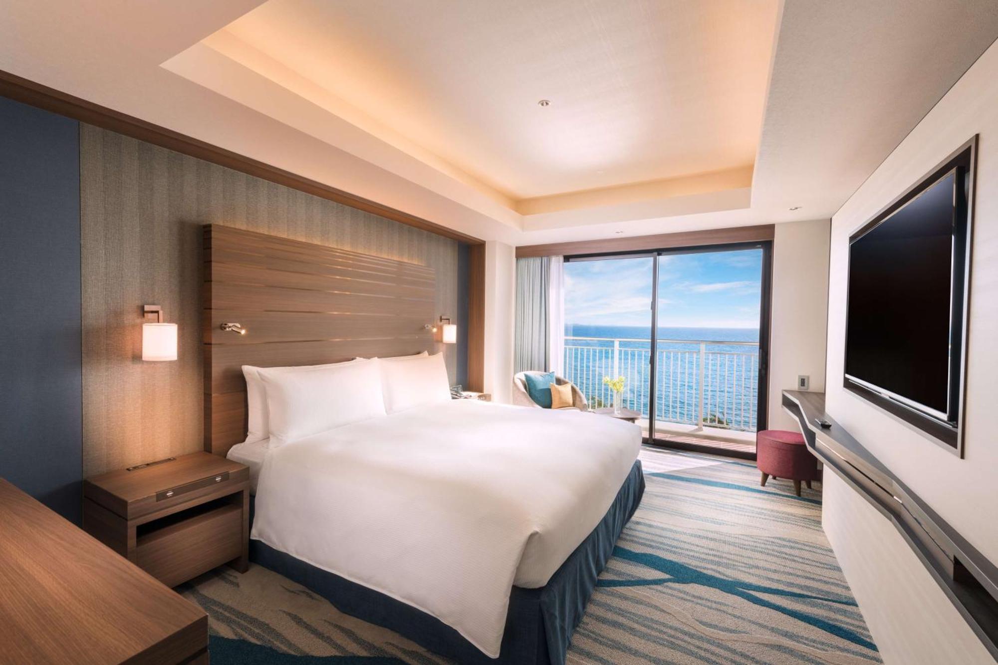 Doubletree By Hilton Okinawa Chatan Resort Buitenkant foto