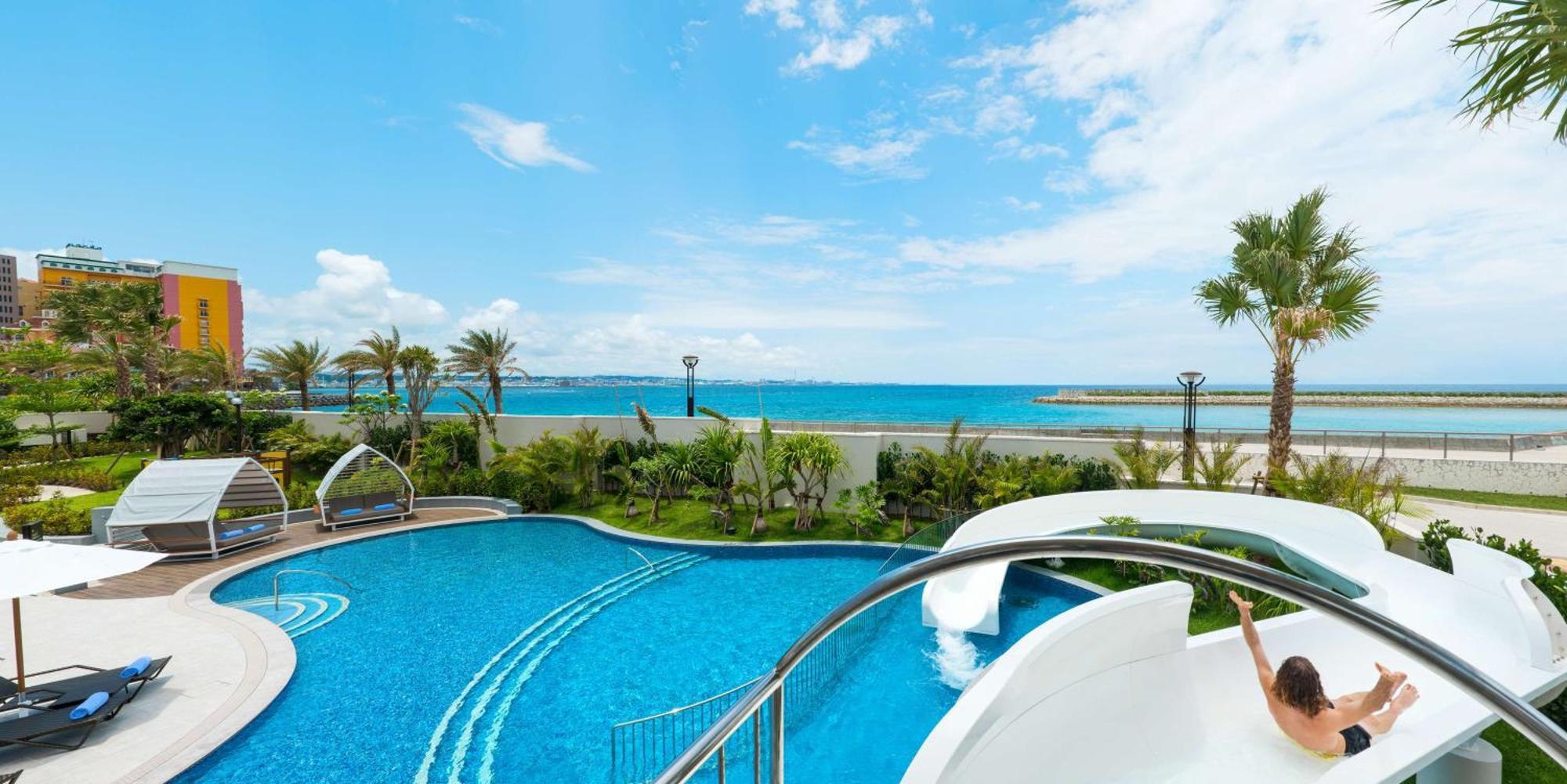 Doubletree By Hilton Okinawa Chatan Resort Buitenkant foto